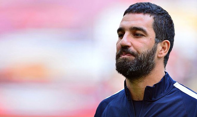 Arda Turan Azərbaycana dəstəyini göstərib